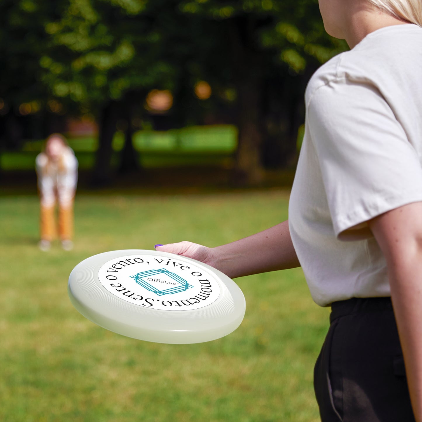Sente o vento, vive o momento. - Frisbee | OffIsLux™