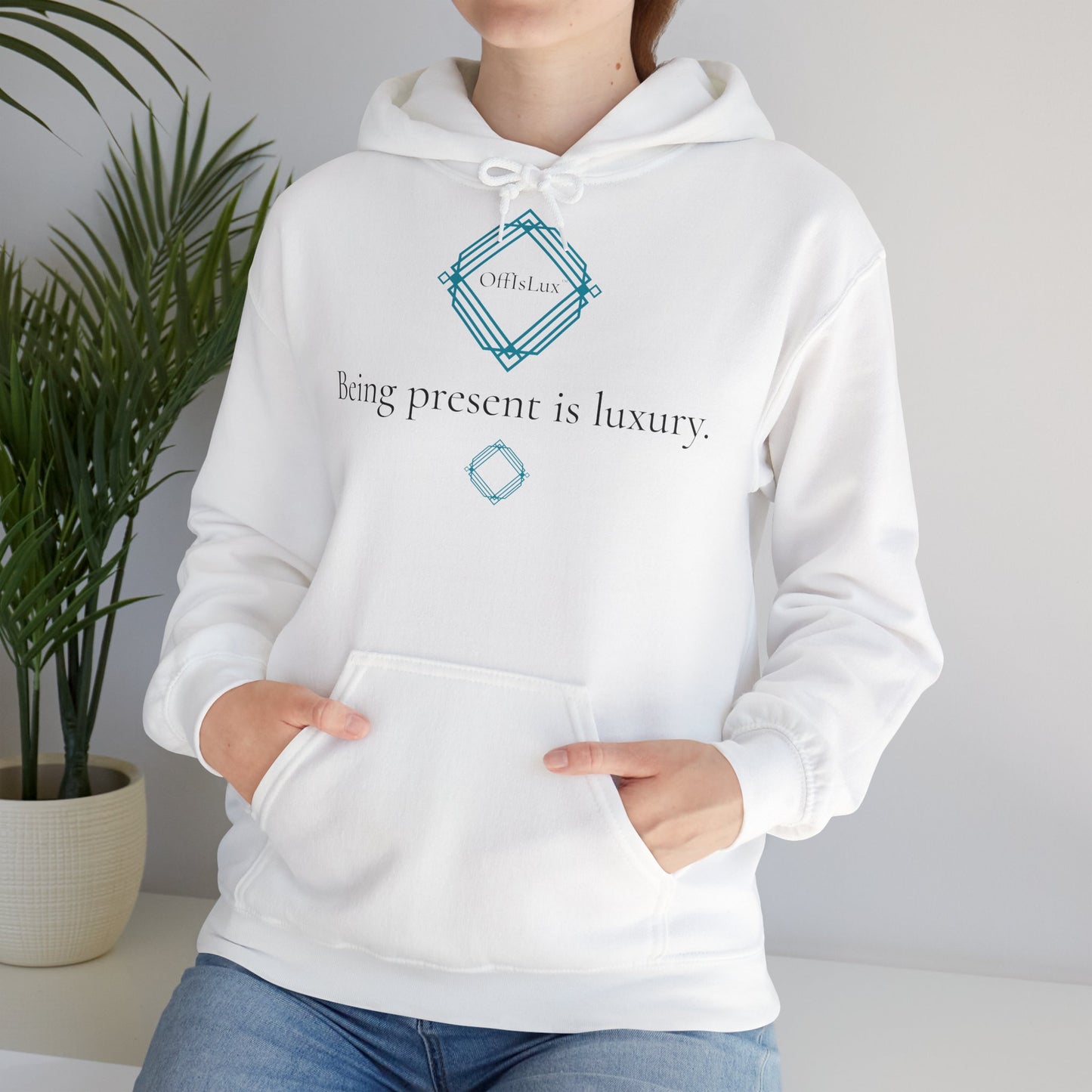 Being present is luxury. - Hoodie unissexo | OffIsLux™