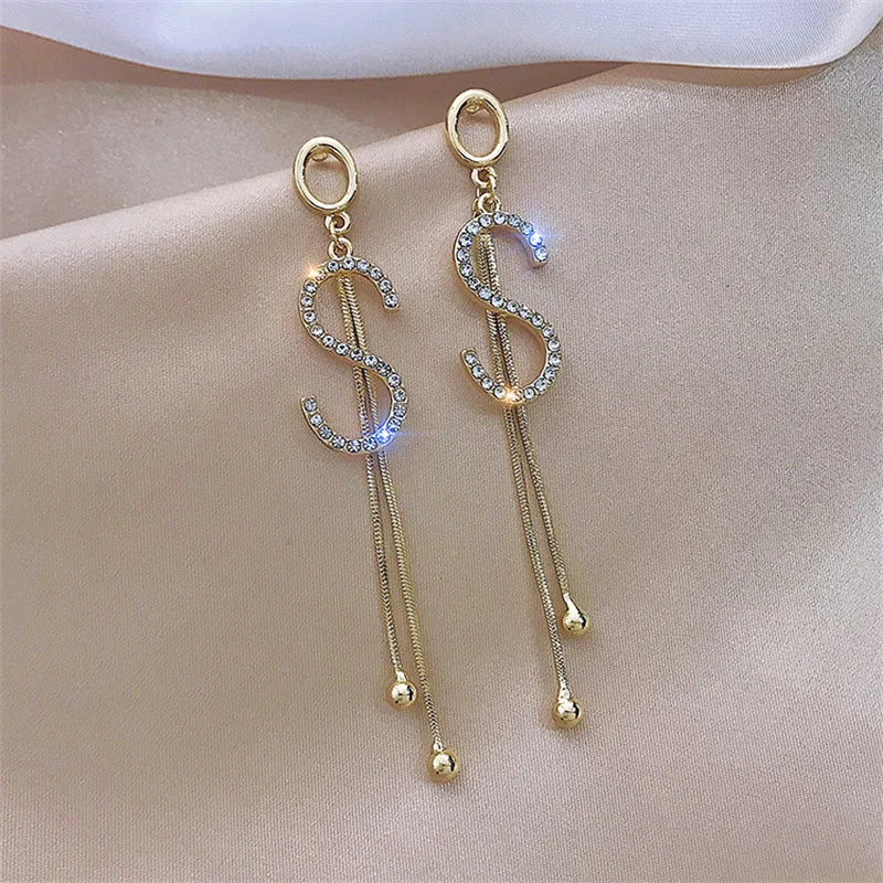 Asymmetrical Crystal Drop Earrings – Statement Geometric Design