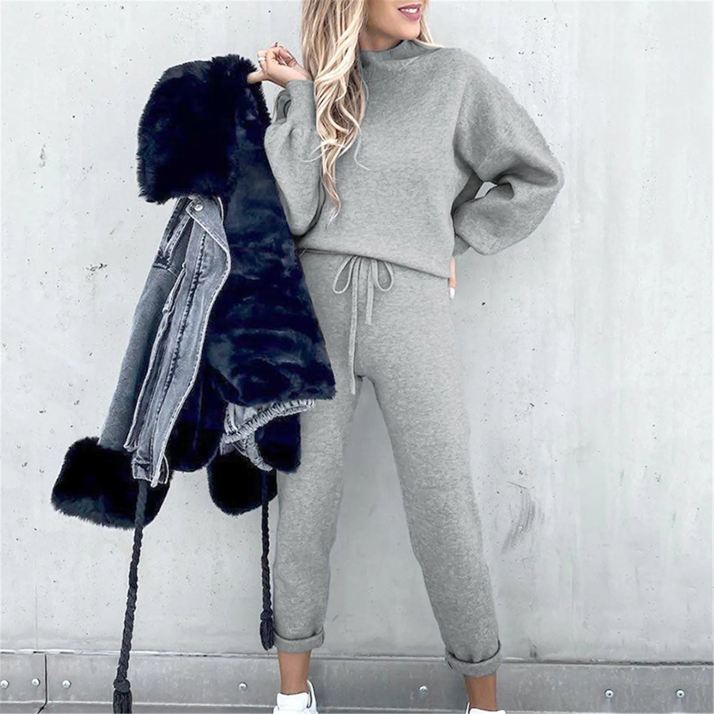 Sports Track Suit – Hooded Sweatshirt & Sweatpants Set