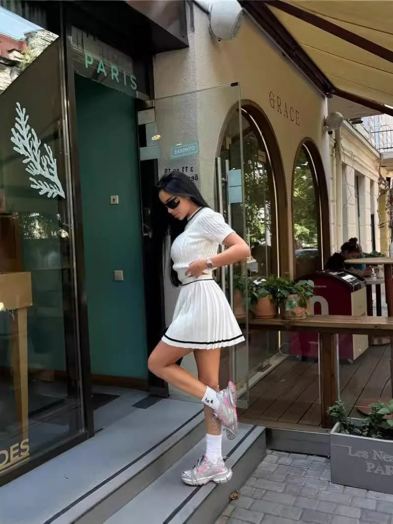 O-neck Short Sleeve Top & Pleated Mini Skirt Set – Y2K Style Two Piece