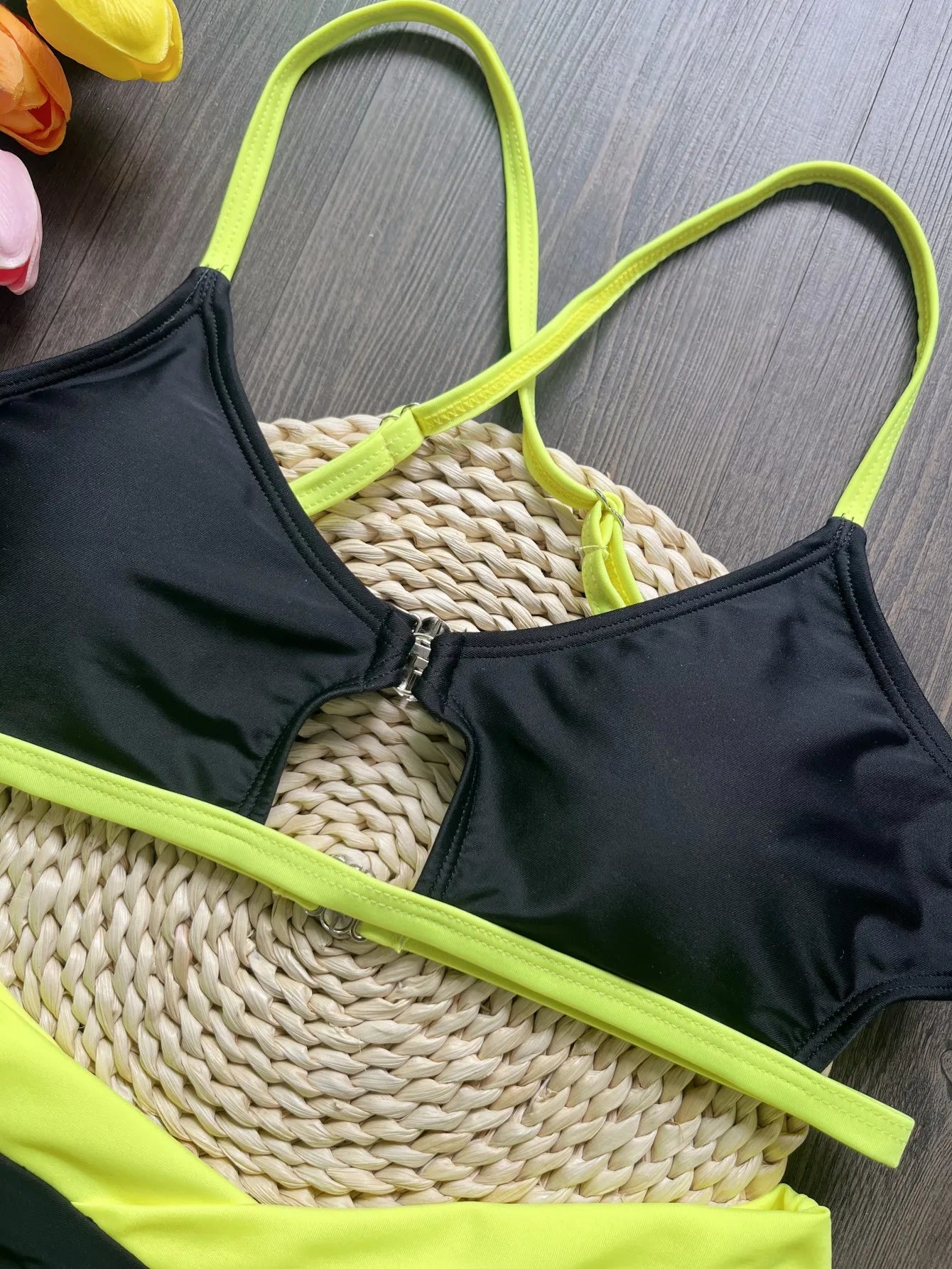 Two-Piece Spliced Bikini – Solid Triangle Design