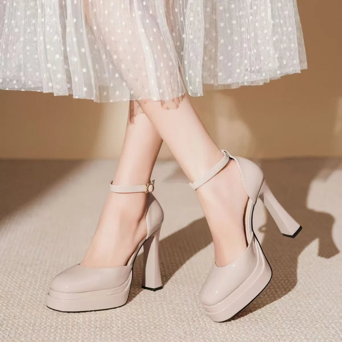 Viva | Waterproof Platform High Heels – 11cm White Patent Leather Buckle Sandals