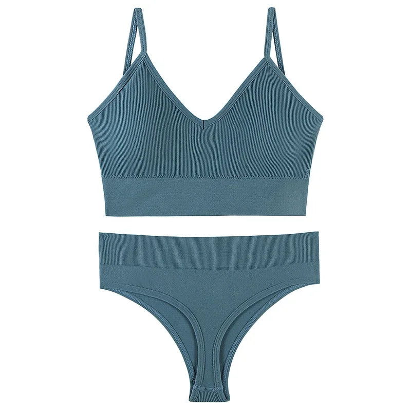 Wireless Seamless Lingerie Set – G-String & Crop Top