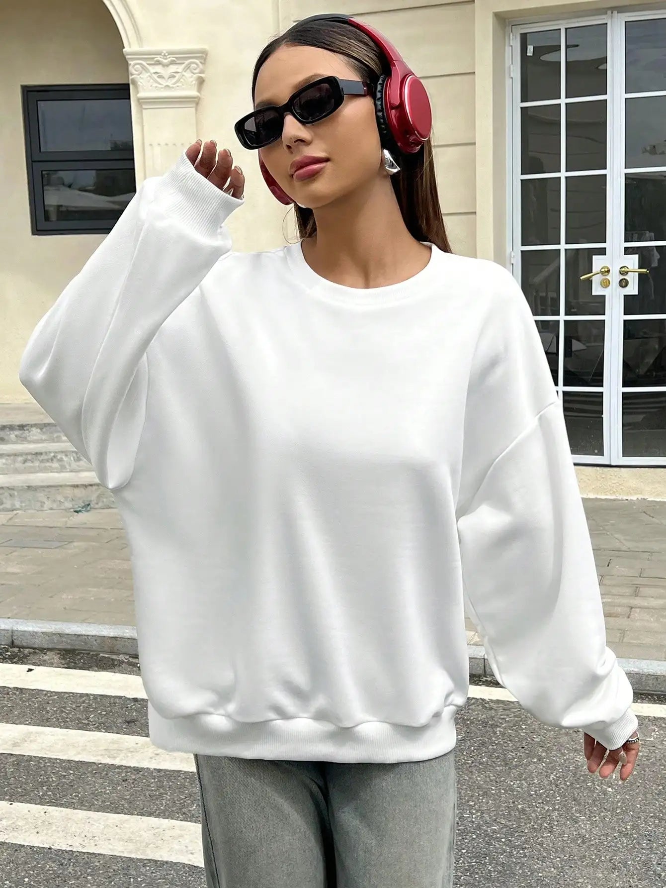 Sporty White Sweatshirt — Minimalist Crewneck, Soft Touch Casualwear