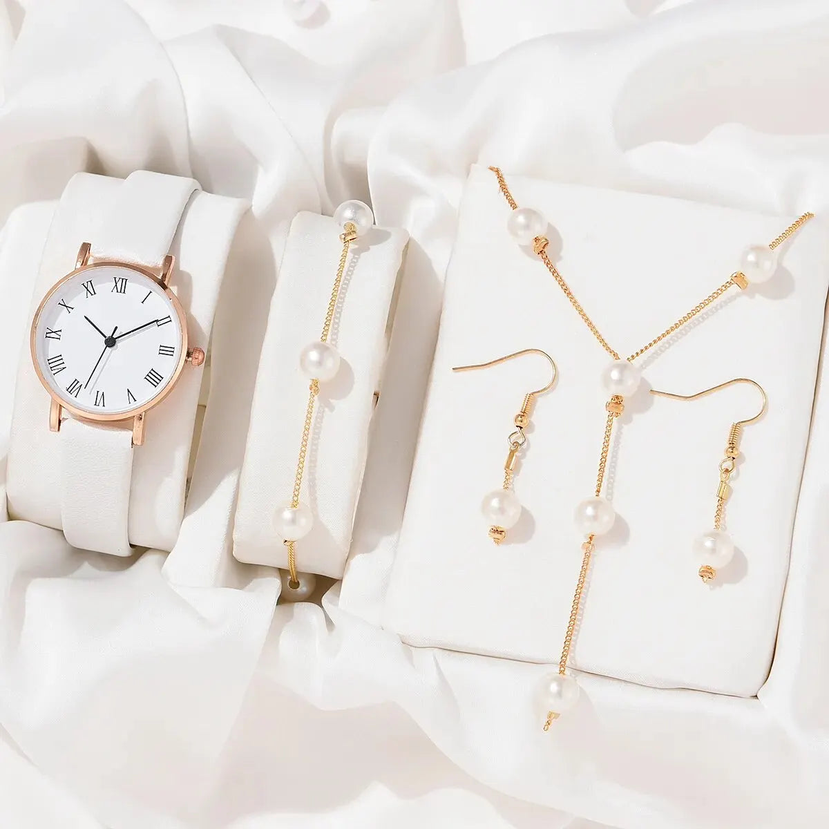 Waterproof Elegant Bracelet Watch – Stylish & Durable
