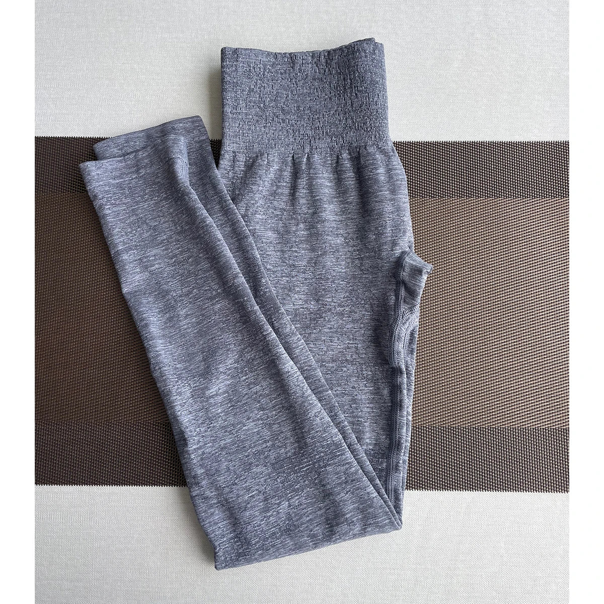 LiftLeg Digital Pants – Seamless Bubble Fit