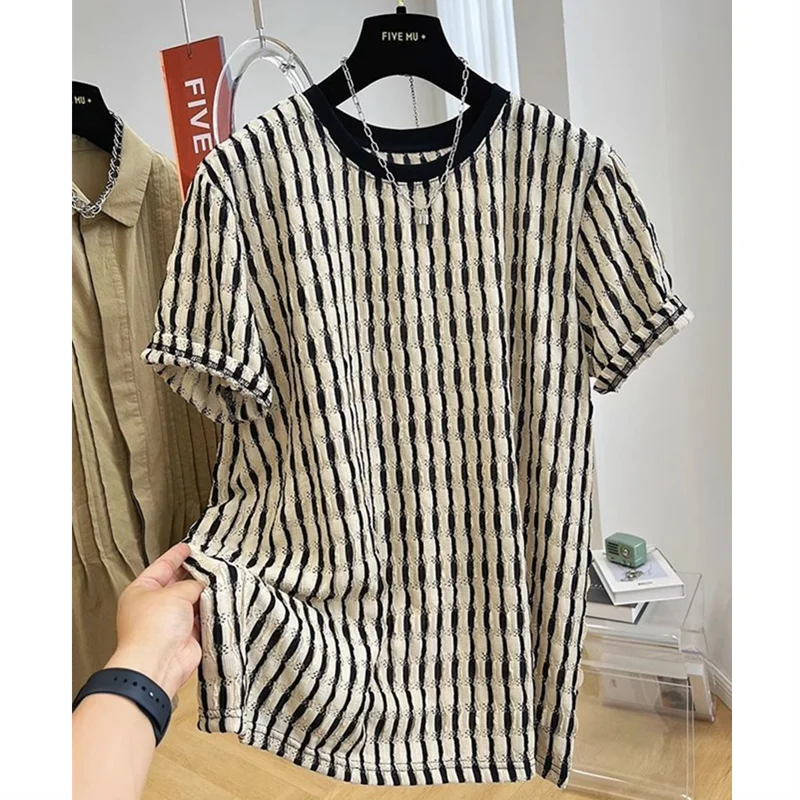 Hollow Stripe Mesh Tee – Streetwear Essential