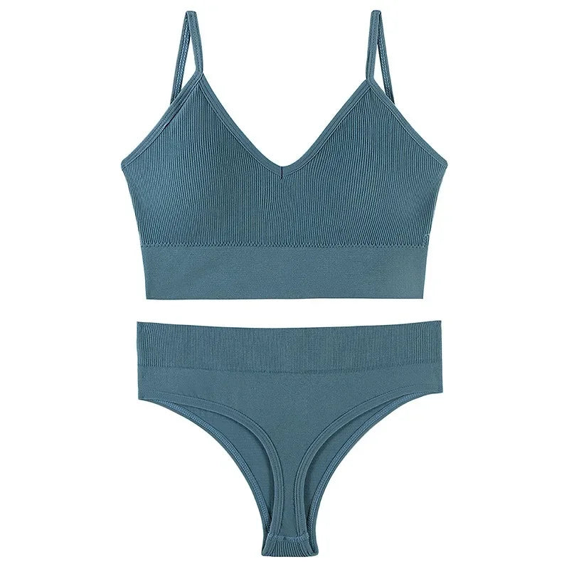 Wireless Seamless Lingerie Set – G-String & Crop Top