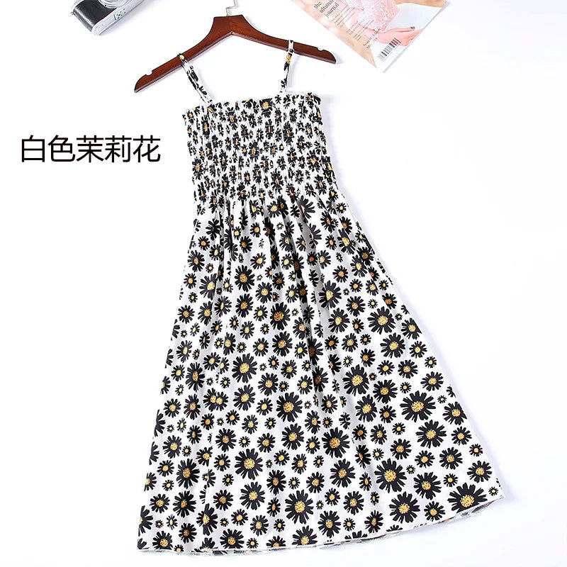 Elegant Contrasting Knit Maxi Dress — O-Neck, Short Sleeve, Metal Buttons