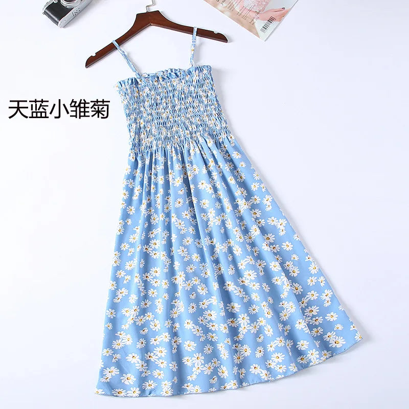 Elegant Contrasting Knit Maxi Dress — O-Neck, Short Sleeve, Metal Buttons