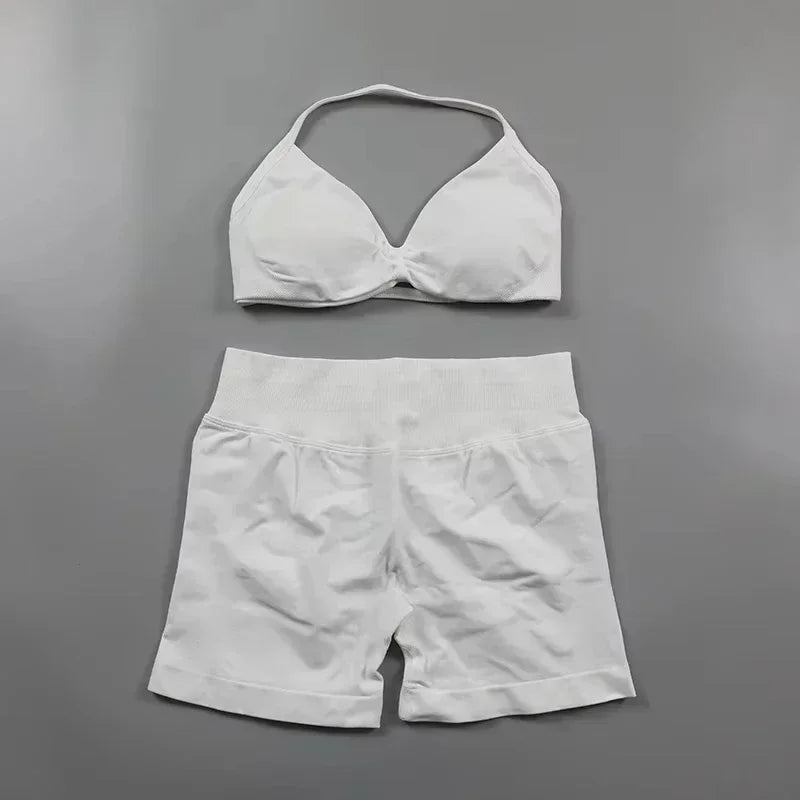 StrappyCore Seamless Set – High Waist Shorts + Bra
