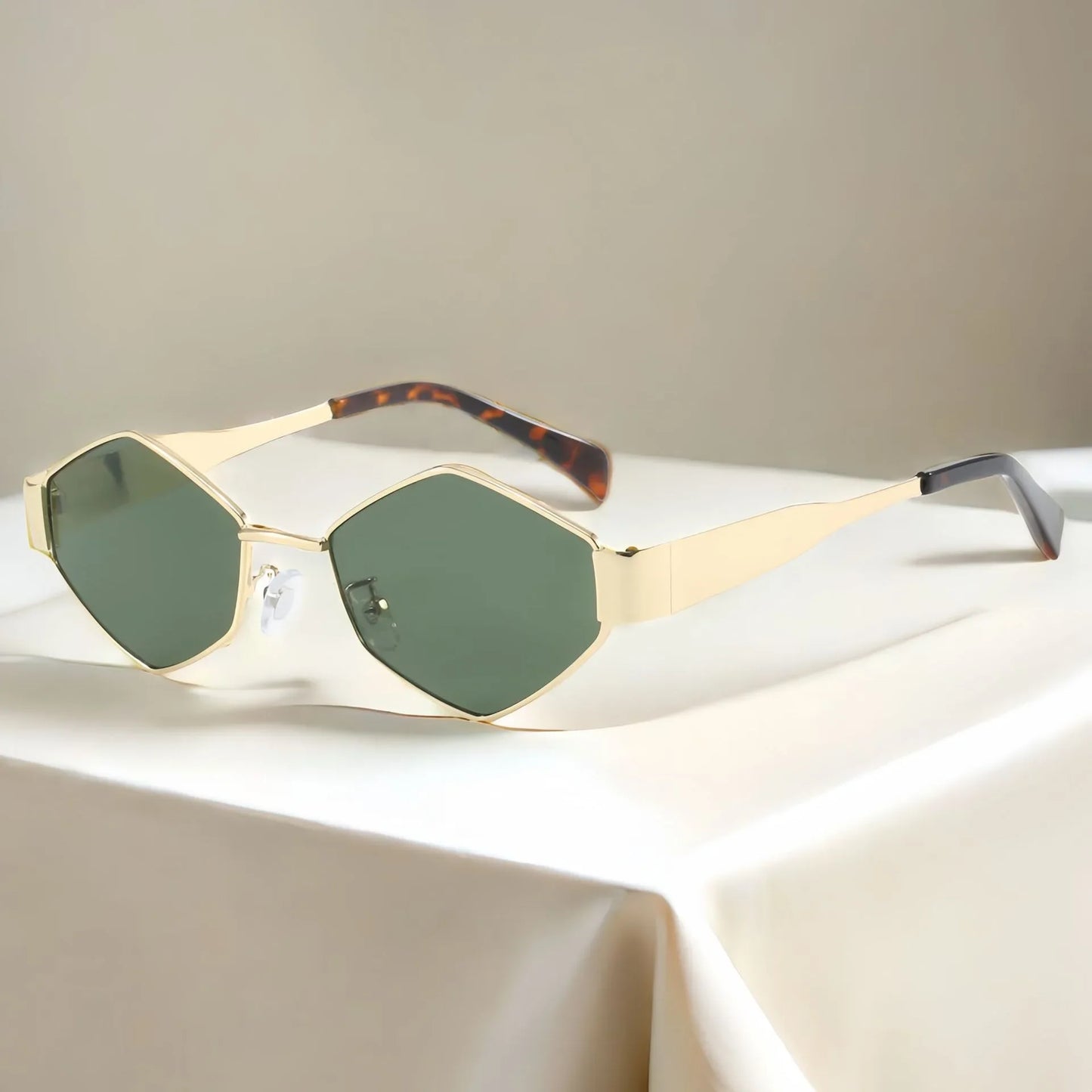 CatView Muse | Designer Cat Eye Shades – UV400 Big Frame Drama