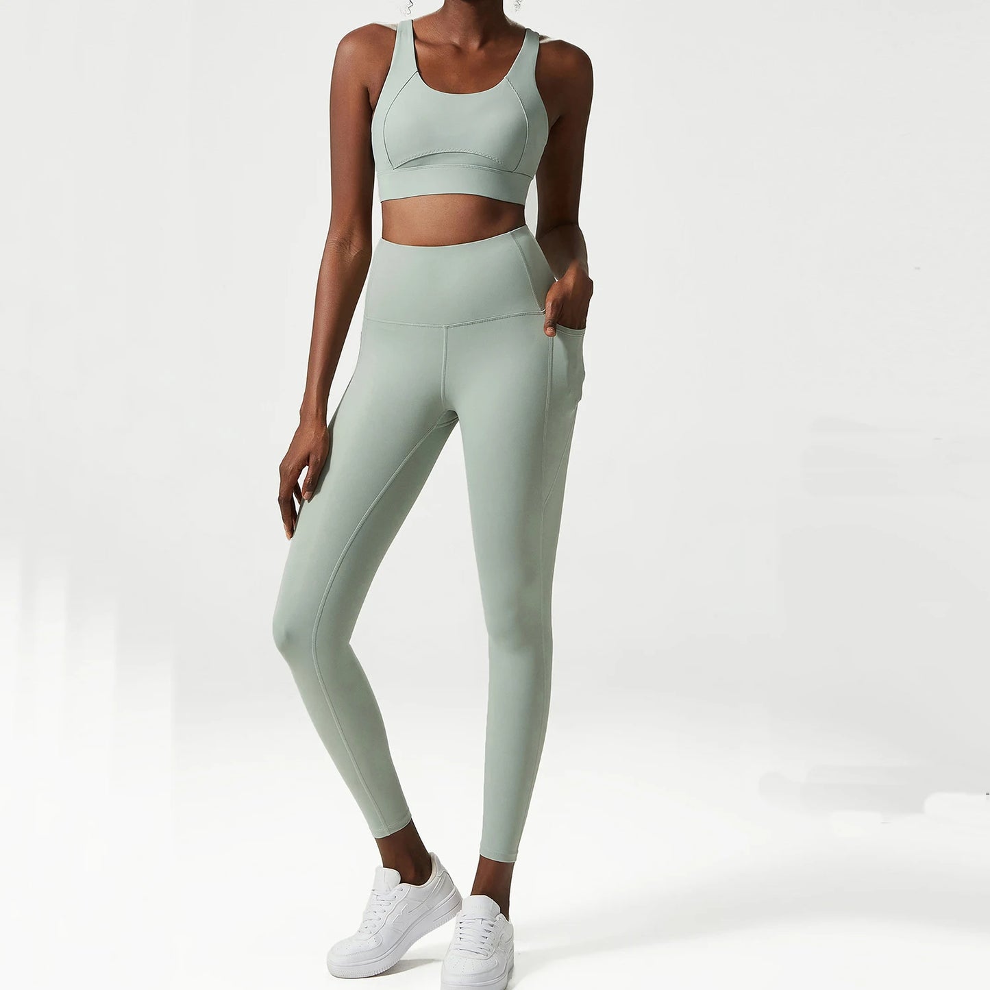 Seamless Activewear Set — Sculpted Bra & High-Waist Leggings