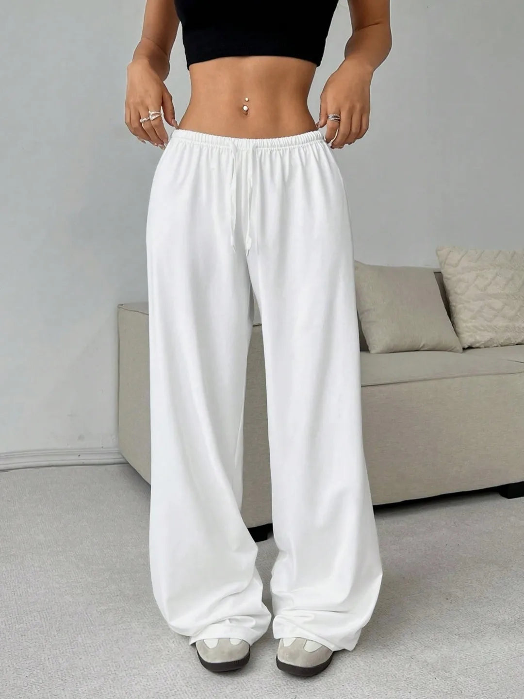Black Wide-Leg Sweatpants — Baggy Drawstring Fit