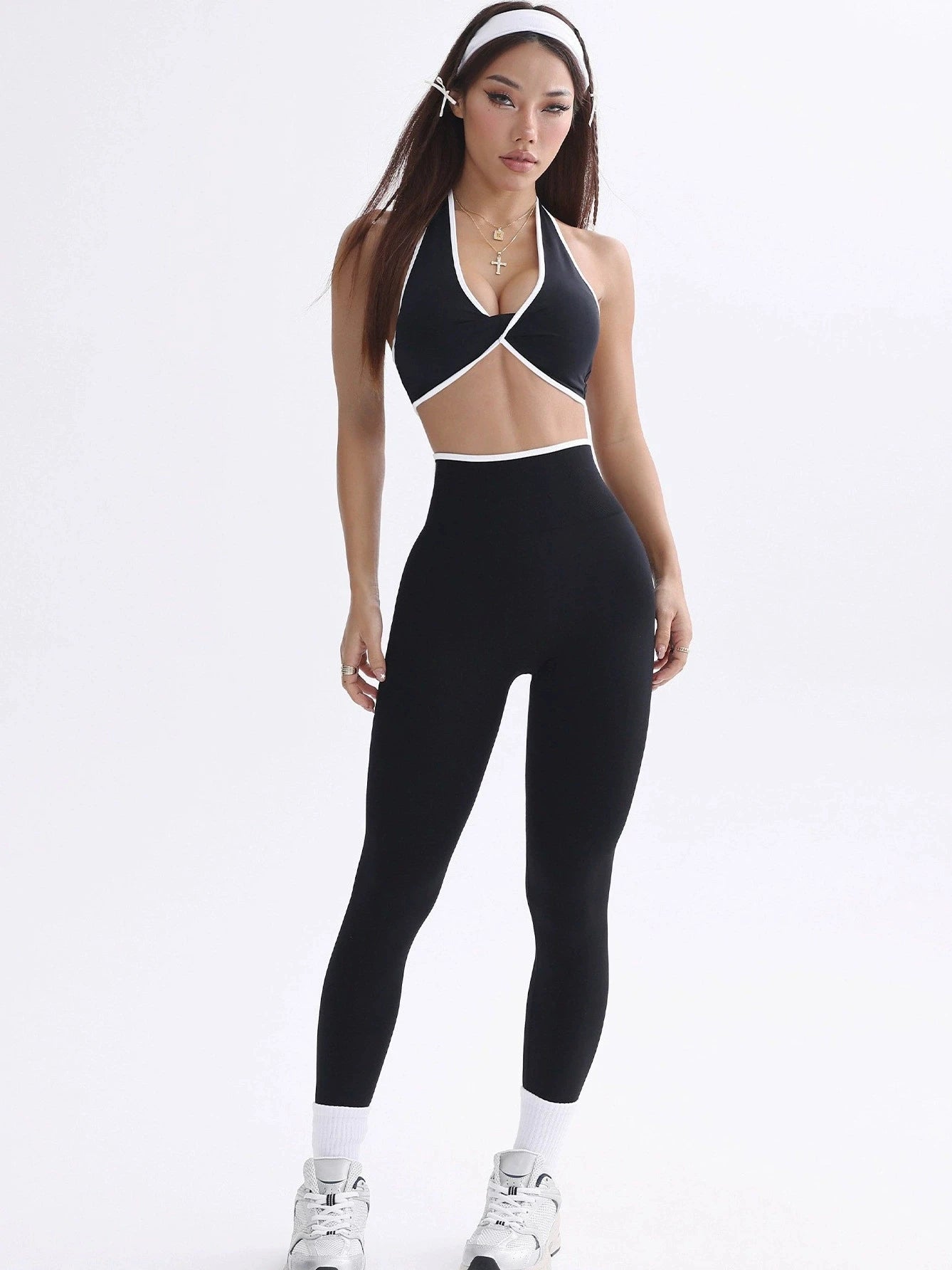 ActiveCore Essentials – Sleeveless Crop & Leggings