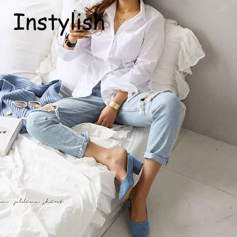 Pure Ease – Loose White Cotton Blouse for Women