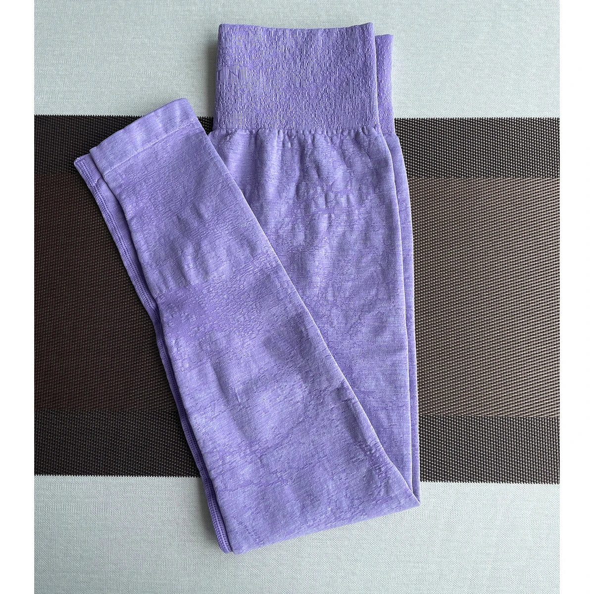 LiftLeg Digital Pants – Seamless Bubble Fit