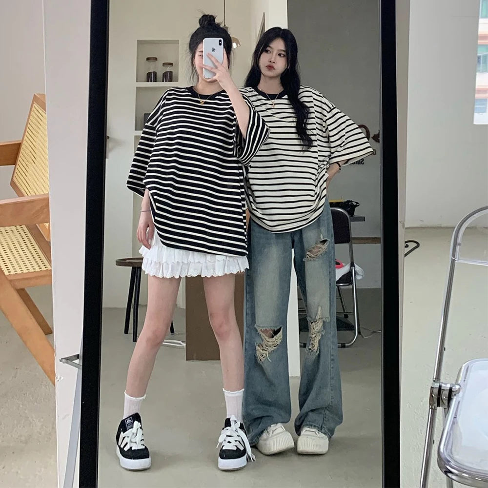 Retro Hole Jeans — Wide-Leg High Street Fit