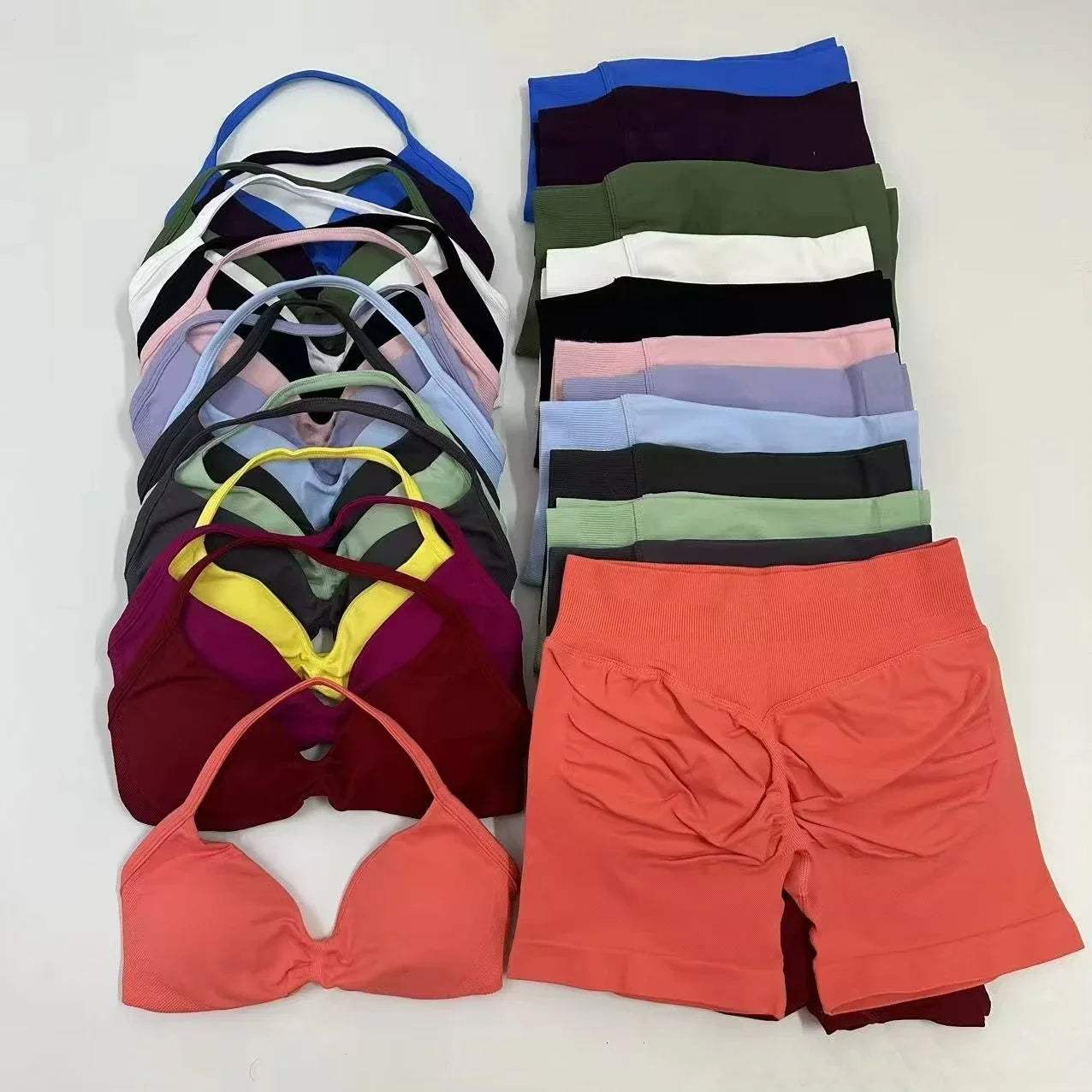 StrappyCore Seamless Set – High Waist Shorts + Bra
