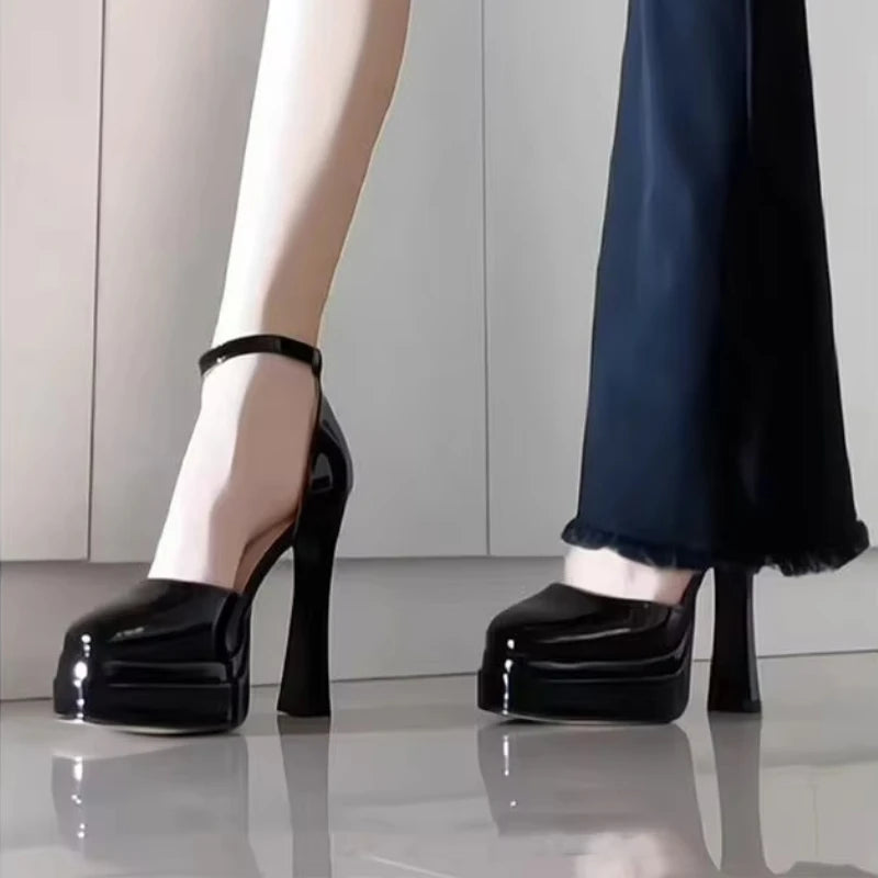 Viva | Waterproof Platform High Heels – 11cm White Patent Leather Buckle Sandals