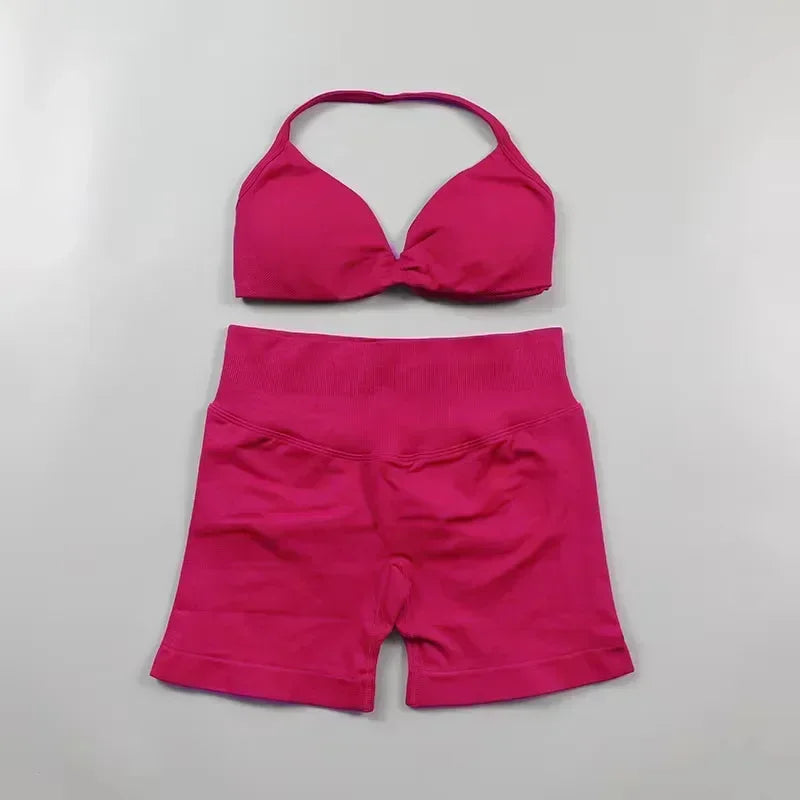 StrappyCore Seamless Set – High Waist Shorts + Bra