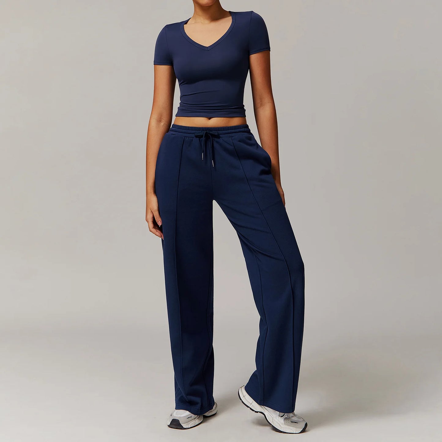 AirForm Lounge Set – Long Sleeve Top & Sweatpants