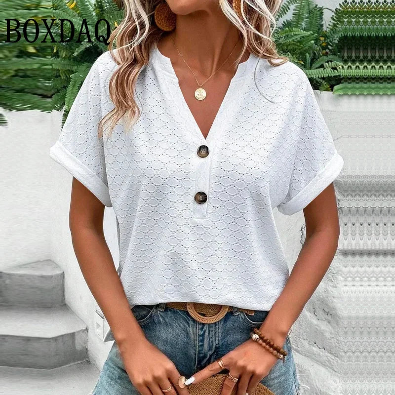 Relaxed Style – Short Sleeve Buttoned Tee