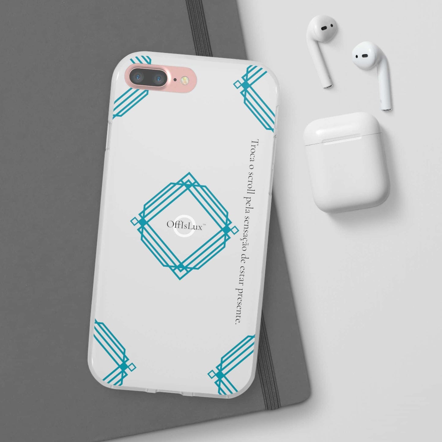 Troca o scroll pela sensação de estar presente.  -Capa Flexível Geométrica | OffIsLux™