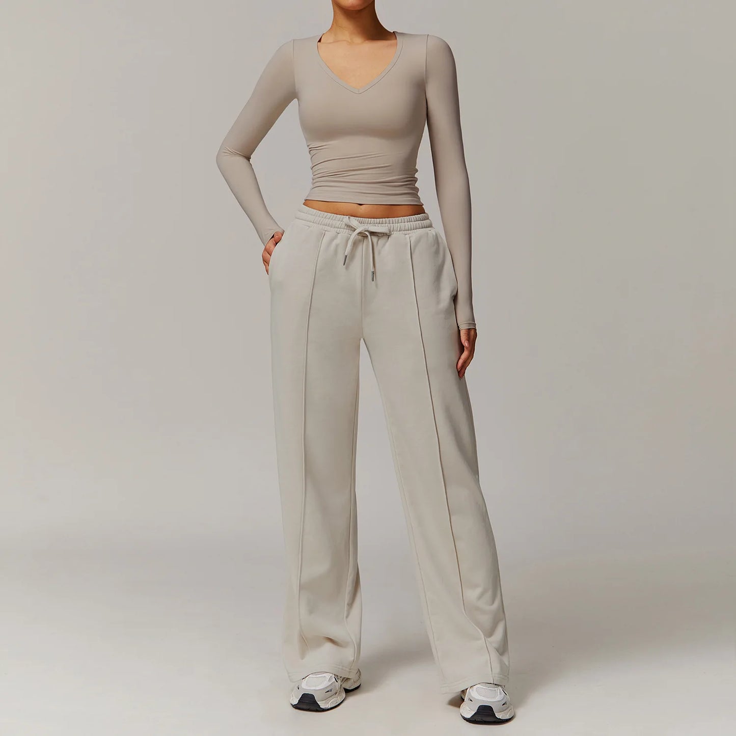 AirForm Lounge Set – Long Sleeve Top & Sweatpants