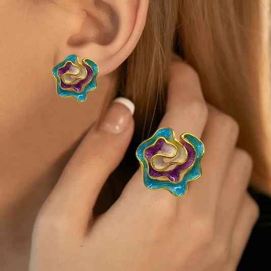Vintage Enamel Flower Set – Artistic Jewelry Design