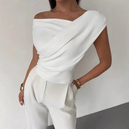 Minimalist Edge – Sleeveless Casual Tee for Women