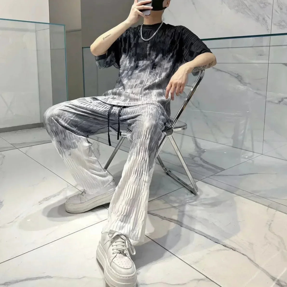Graphic Nylon Workout Tee & Pants Set – Korean Style