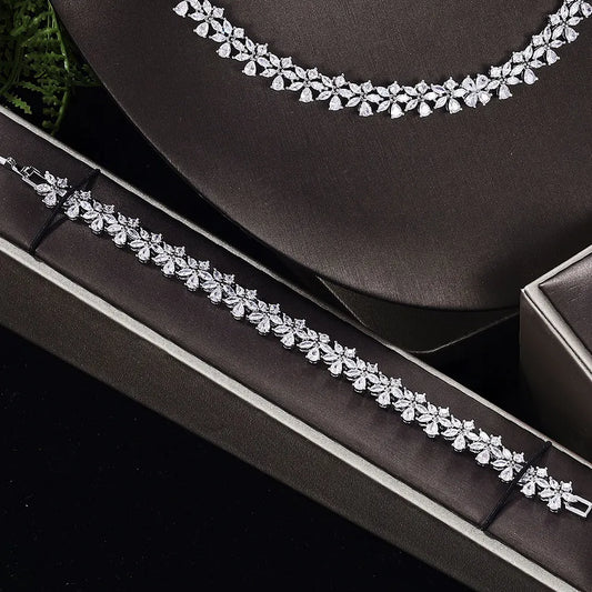 Dubai Bridal Crystal Set – 4-Piece Glamorous Shine
