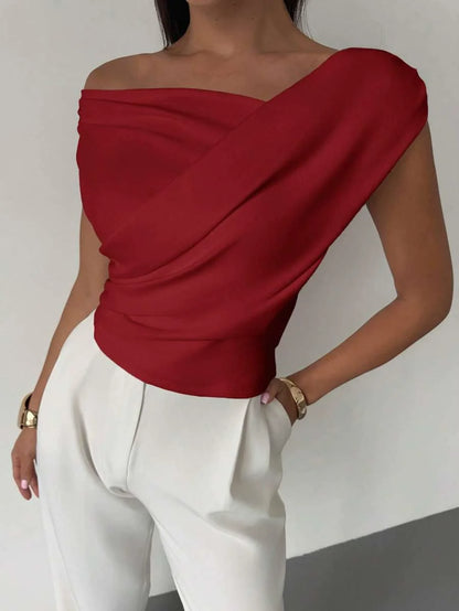 Minimalist Edge – Sleeveless Casual Tee for Women
