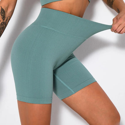 RibMotion Crop Set – Tank Top & High Waist Shorts