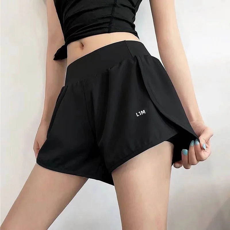 Fake Two-Piece Printed Pocket Shorts — Loose High Waist