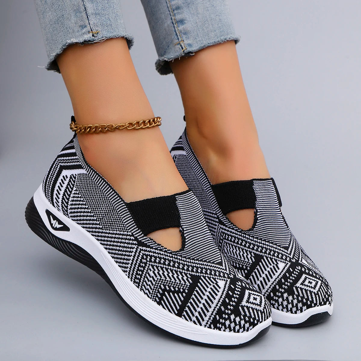 CoyClean Breeze | Women’s Summer Mesh Flats – Breathable, Casual Sneakers with Free Shipping