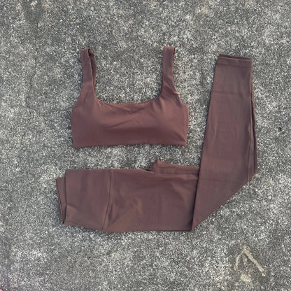 FlexBack Sculpt Set – Bra + High Waist Leggings