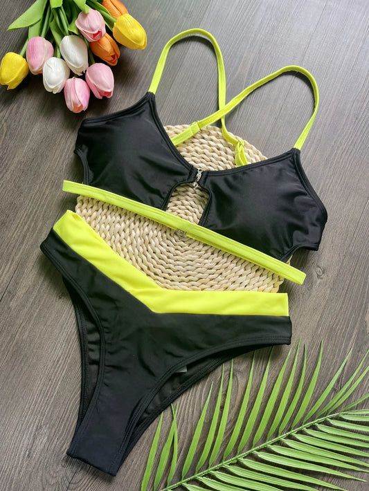 Two-Piece Spliced Bikini – Solid Triangle Design