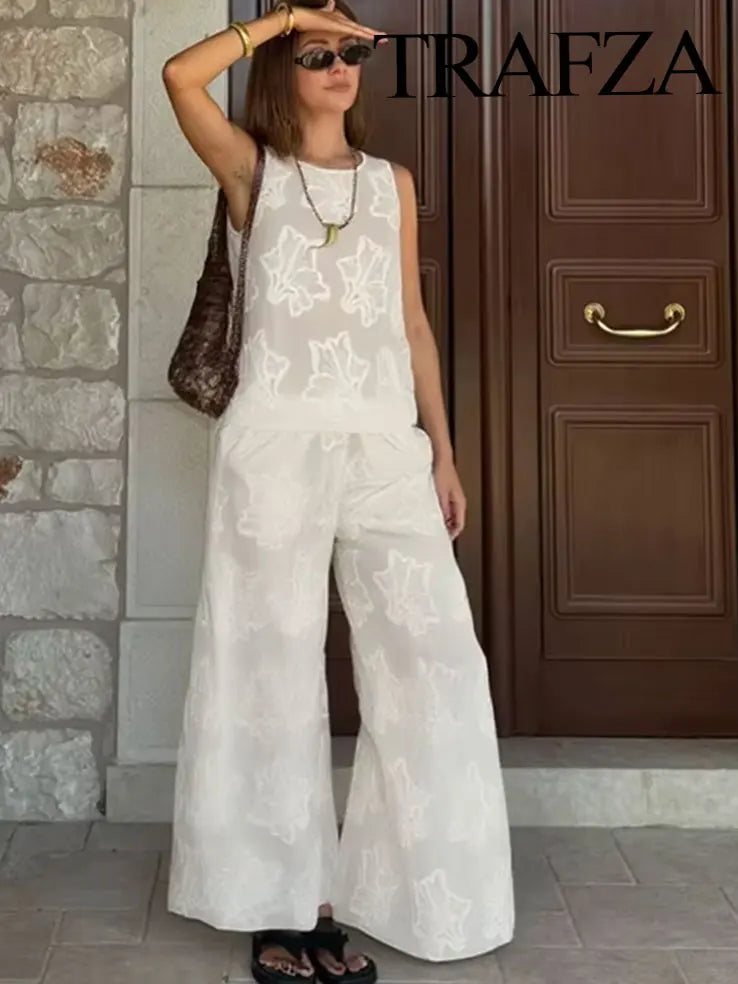 Embroidered Retro Set – Lace-up Vest & Summer Trousers