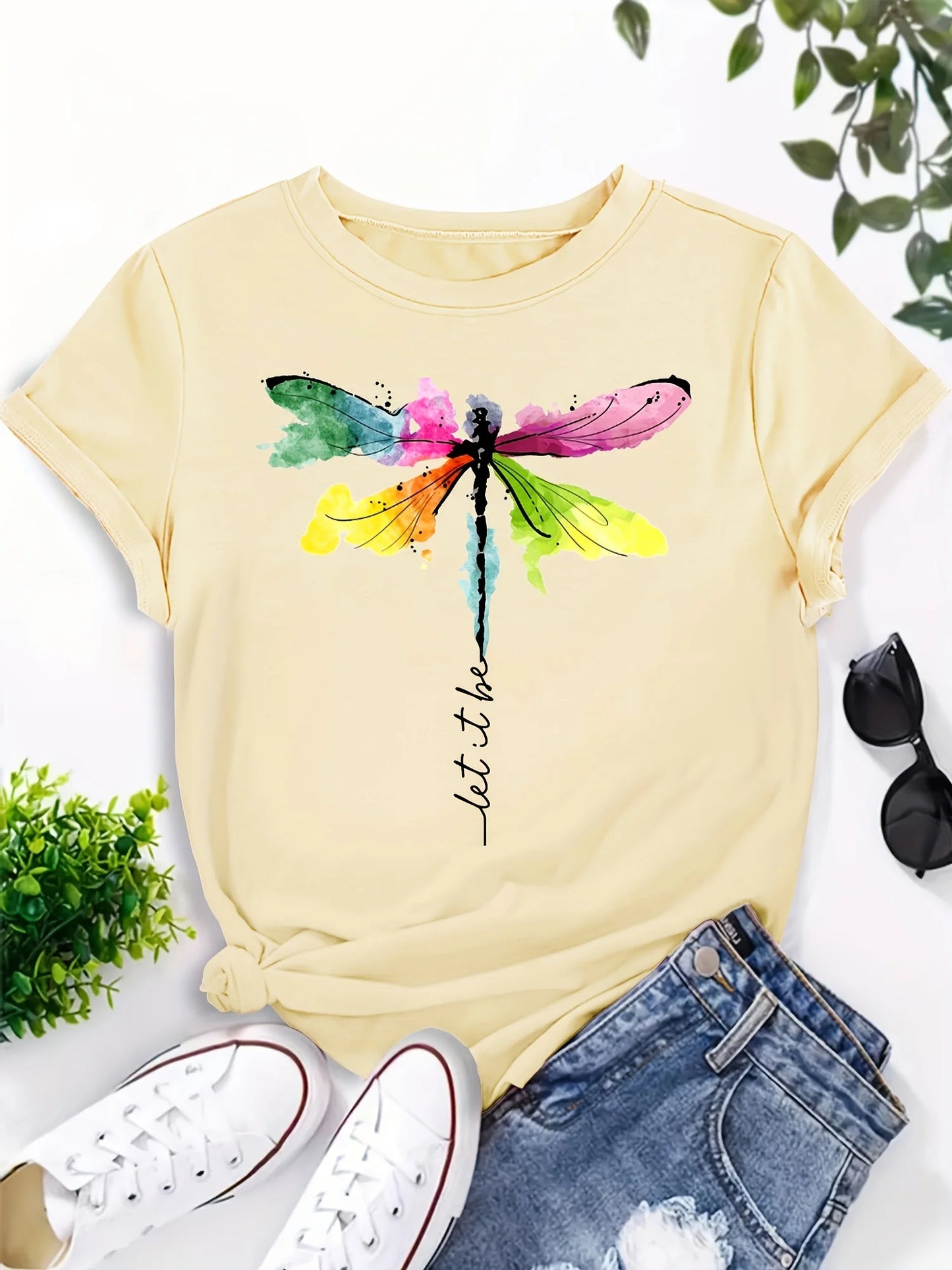 Spring Breeze – Dragonfly Graphic Short Sleeve Top