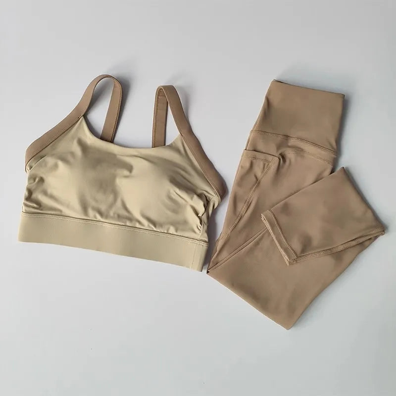 Colorblock Crossback Sports Bra & High-Waist Hip-Lift Fitness Pants Set — Seamless Activewear